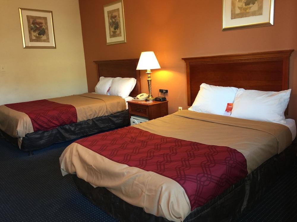 Red Carpet Inn Норволк Екстер'єр фото