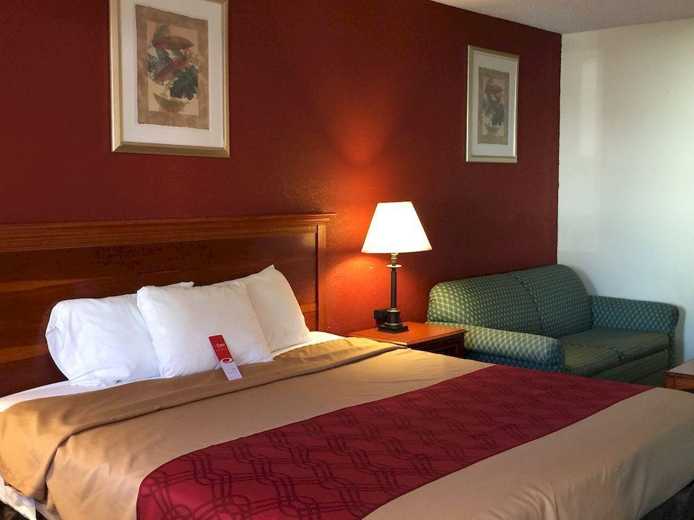 Red Carpet Inn Норволк Екстер'єр фото
