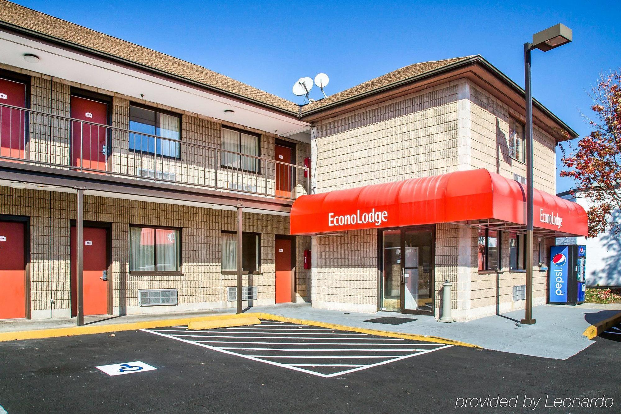 Red Carpet Inn Норволк Екстер'єр фото