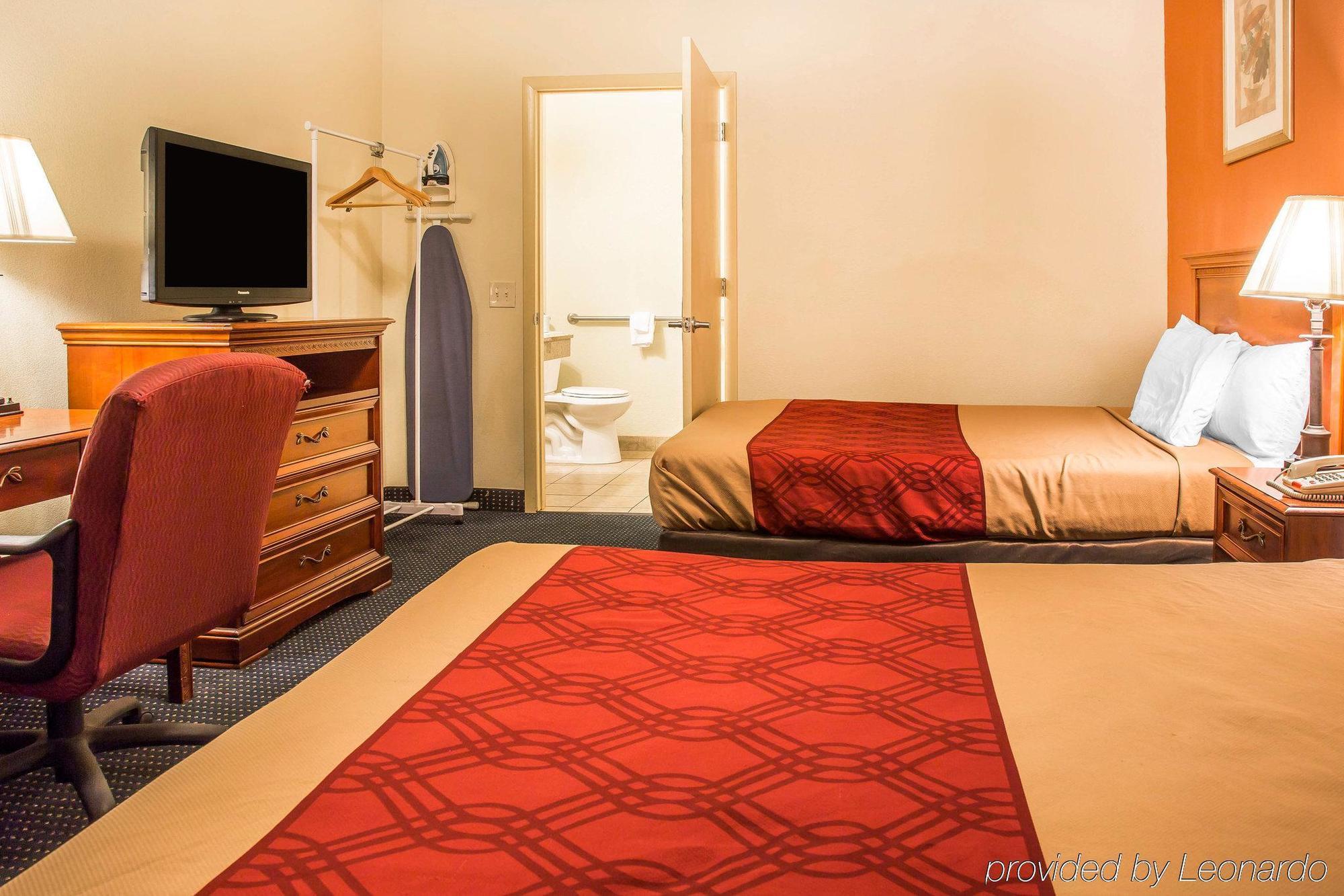 Red Carpet Inn Норволк Екстер'єр фото