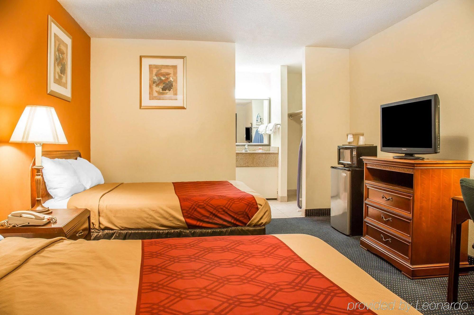 Red Carpet Inn Норволк Екстер'єр фото