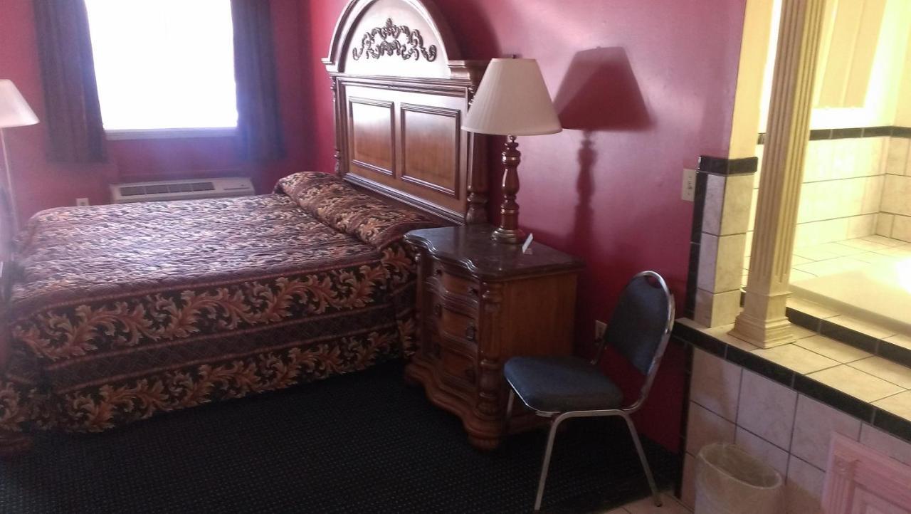Red Carpet Inn Норволк Екстер'єр фото